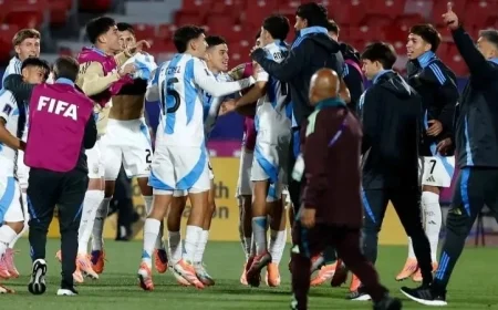 الأرجنتين تحقق فوزاً مثيراً على كولومبيا 1-0 وتواجه المغرب في نهائي كأس العالم للشباب 2026