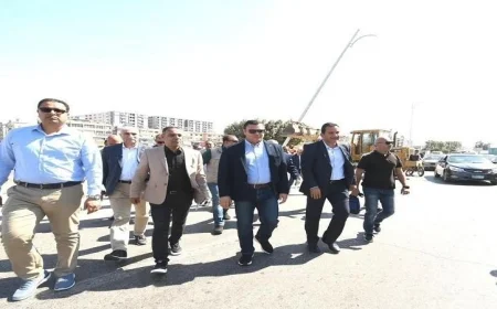 وزير الإسكان يزور مدينة العاشر من رمضان لتفقد الطرق والمحاور والميادين وإجراء تحسينات مهمة