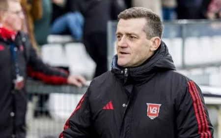 مولبي يغادر الدنمارك لتدشين مغامرته مع الأهلي في الجهاز الفني “توروب”