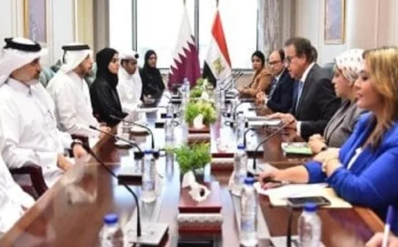 وزير الصحة يستضيف نظيره القطري لمناقشة آفاق التعاون الصحي بين البلدين