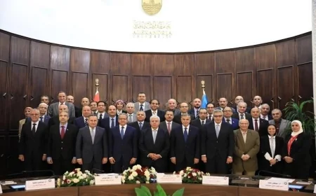 رئيس جامعة المنيا يشارك في الاحتفال بتكريم الدكتور خالد العناني في جامعة الإسكندرية