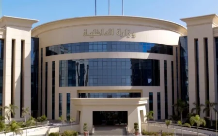 الداخلية تعزز وجودها في مواقف السيارات لضمان التزام السائقين بتعريفة الركوب