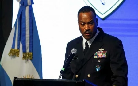 قائد القوات الأمريكية في البحر الكاريبي يعلن عن موعد تقاعده القريب