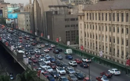 تأخير بسبب تجمعات المياه  تكدس مروري على الطريق الدائري