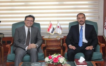 وزير الثقافة يناقش مع محافظ سوهاج مشروعات تطوير قصر ثقافة سوهاج