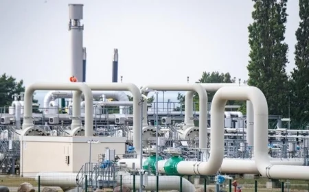 أسعار النفط تشهد ارتفاعاً لليوم الثاني بسبب تصاعد التوترات الجيوسياسية