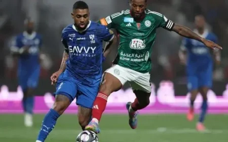 الهلال يقسو على الاتفاق بخماسية ويستمر في ملاحقة النصر على صدارة الدوري السعودي