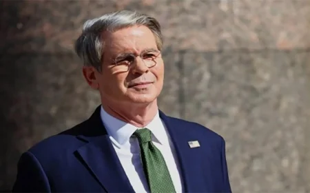 وزير الخزانة الأمريكي يكشف عدم صدق بوتين مع ترامب