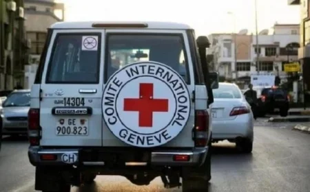 الاحتلال يستلم جثتي رهينتين من حماس بوساطة الصليب الأحمر