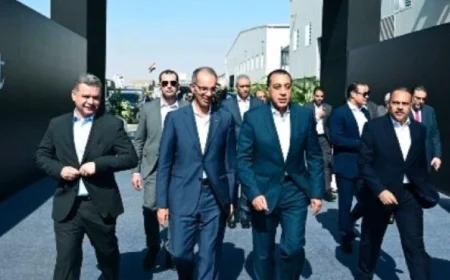 رئيس الوزراء يدشن مصنع أوبو لإنتاج الهواتف المحمولة في مدينة العاشر من رمضان
