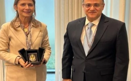 رئيس هيئة الدواء المصرية يستعرض فرص التعاون مع وكالة الأدوية الإسبانية