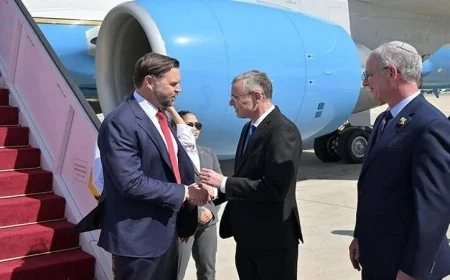 نائب الرئيس الأمريكي دي فانس يصل إلى إسرائيل لتعزيز اتفاق وقف إطلاق النار في غزة