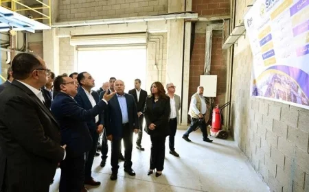 رئيس الوزراء يدشن مصنع سيناي للمستلزمات الطبية لتعزيز الإنتاج المحلي