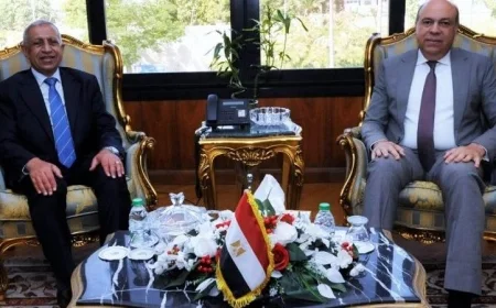 وزير الطيران يؤكد أهمية تعزيز الشراكات العلمية لدعم تطوير قطاع النقل الجوي