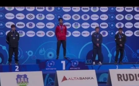 وزير الشباب والرياضة يحتفي بالبطل محمد حسن بعد فوزه بذهبية العالم في المصارعة