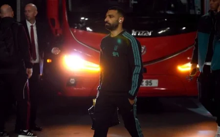 محمد صلاح يزيل لقب لاعب ليفربول من حسابه على منصة X مما يثير تساؤلات الجماهير