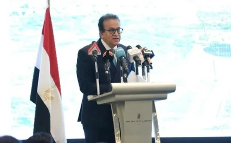 وزير الصحة يطلق الاستراتيجية الوطنية للعمران والبناء الأخضر لتعزيز الاستدامة البيئية