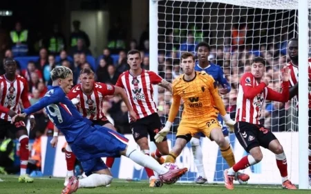 سندرلاند يحقق مفاجأة مدوية بفوز مثير على تشيلسي بهدفين في الدوري الإنجليزي