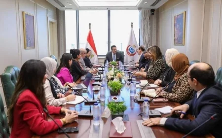 وزير الصحة يناقش تعزيز أنظمة اليقظة الدوائية لضمان سلامة الأدوية واللقاحات