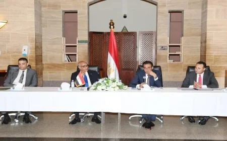 مساعد وزير الخارجية يلتقي بجاليتنا المصرية في جدة لتعزيز الروابط والتواصل