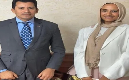 صبحي يهنئ مريم سوليكا لتكون أول شابة مصرية ضمن قادة الأمم المتحدة الشباب