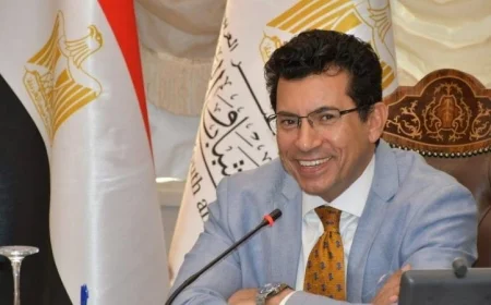 صبحي يهنئ منتخب التايكوندو بعد فوزه بميدالية الذهب في بطولة العالم