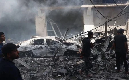 إصابات بين الفلسطينيين جراء غارة للاحتلال على مركبة في قلب قطاع غزة