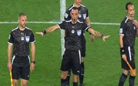 اتحاد الكرة يعلن تشكيل طاقم حكام مباراة الأهلي وبتروجيت في الدوري الممتاز