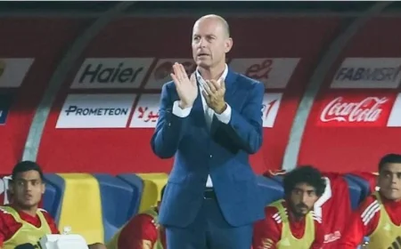 الأهلي يهدف للارتقاء إلى القمة بمواجهة بتروجيت في الدوري الليلة