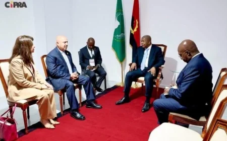 رئيس أنجولا يتلقى وزير الصناعة لبحث تعزيز التعاون المصري الإفريقي