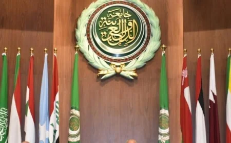 الجامعة العربية تحفز الشباب العربي على embracing التطورات التكنولوجية الحديثة