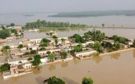 مصرع وفقدان 14 شخصا بسبب الفيضانات القوية في وسط فيتنام