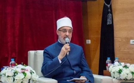 مفتي الديار المصرية يحذر من خطر الممارسات غير الأخلاقية ويدعو للتمسك بالقيم الأخلاقية