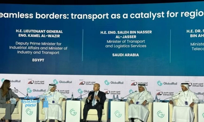 شاهد بالصور: تحويل النقل من أولوية وطنية إلى طموح إقليمي مشترك يطالب به الوزير