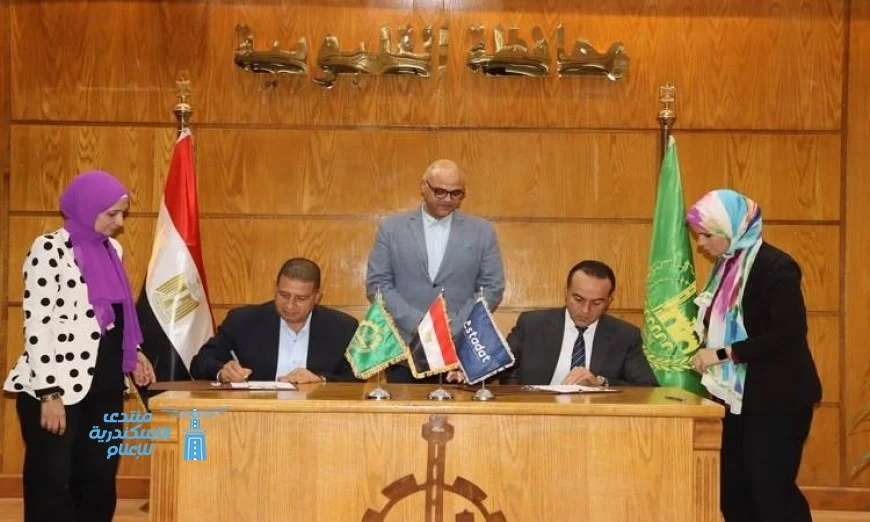 محافظ القليوبية يعلن عن توقيع بروتوكول لتطوير استاد بنها الرياضي وتحسين خدماته