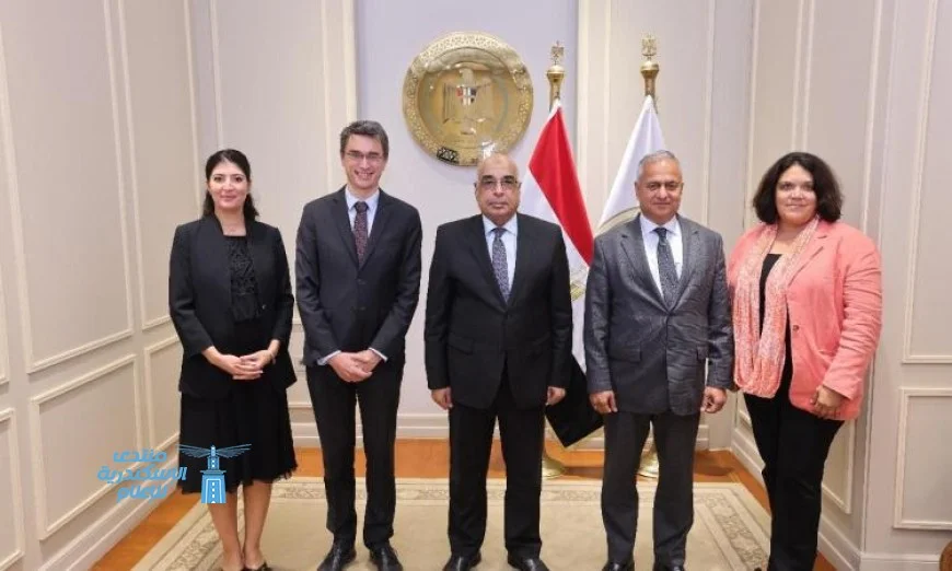 وزير العدل يناقش تعزيز التعاون مع مدير البنك الدولي للشرق الأوسط