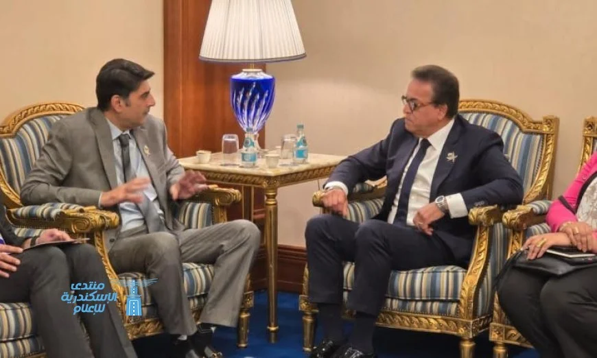 مصر وباكستان تناقشان سبل تعزيز التعاون لمكافحة فيروس سي وتوسيع نطاق التأمين الصحي