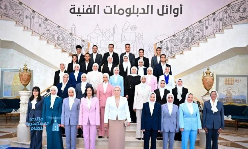 صور.. انتصار السيسي تؤكد: التعليم الفني لبنة أساسية لتقدم الوطن