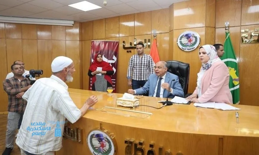 محافظ المنيا يضع حلول سريعة لمشاكل المياه والصرف والطرق لتحقيق التنمية