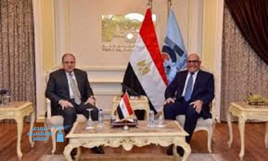 دعم توطين الصناعة الدوائية محور لقاء الغمراوي ورئيس الهيئة العربية للتصنيع