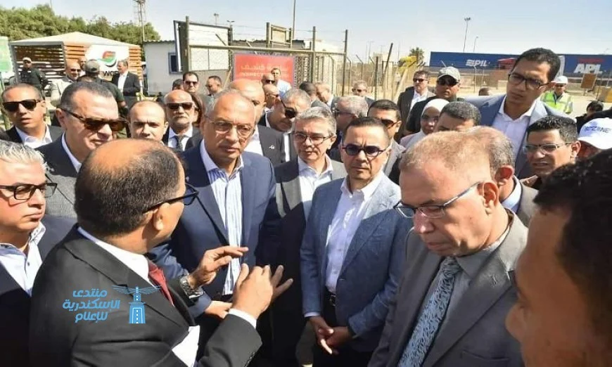 وزير الاستثمار يزور ميناء العين السخنة ويتابع تقدم منظومة الفحص المشترك