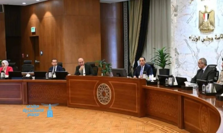 رئيس الوزراء مدبولي يستعرض تقدم مشروعات تطوير البنية التحتية وأنظمة الأمن في المطارات
