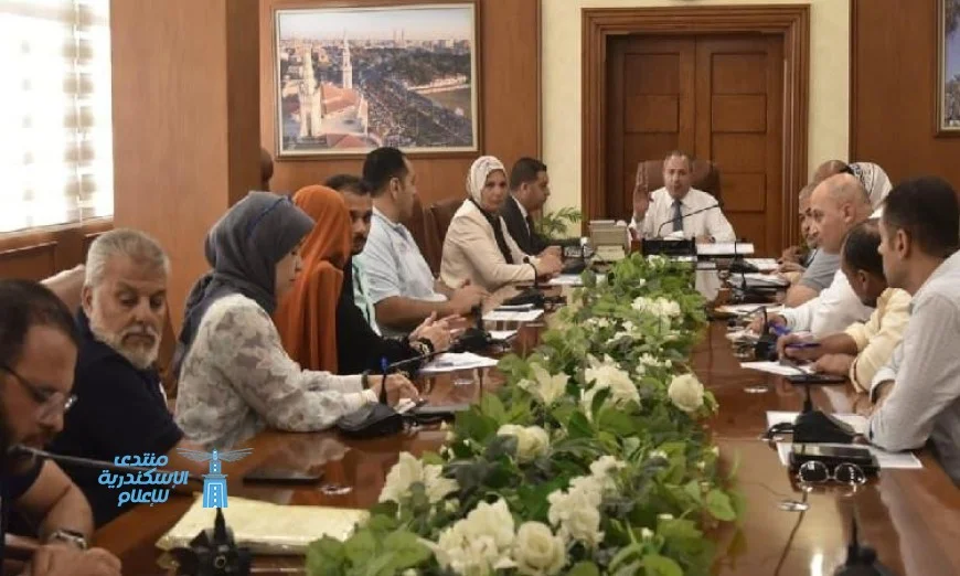 محافظ بورسعيد يتفقد مستجدات تقنين أوضاع أراضي الدولة وتطوراتها الأخيرة
