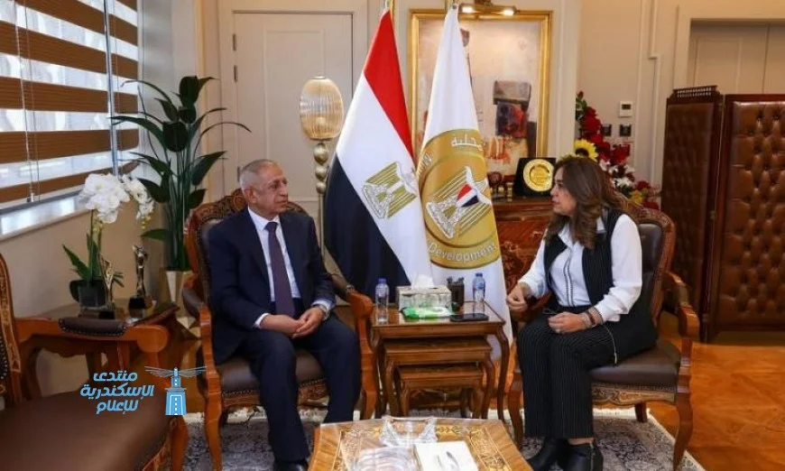 منال عوض تتناول ملفات التعاون المشترك مع رئيس الأكاديمية العربية للعلوم