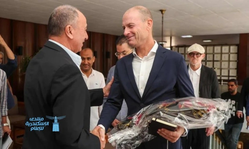 الخطيب يستقبل ياس سوروب في الأهلي استعدادًا للمؤتمر الصحفي المرتقب
