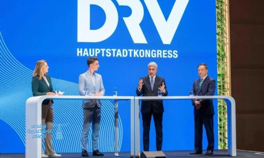 وزير السياحة والآثار يتواجد في اجتماع اتحاد شركات السياحة الألمانية في برلين لتعزيز التعاون السياحي