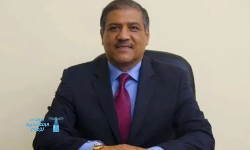 عفت السادات يعبر عن فخره بثقة الرئيس السيسي بعد تعيينه في مجلس الشيوخ