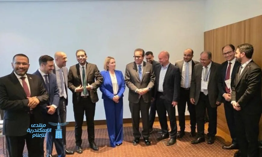 وزير الصحة يناقش التعاون مع الرئيس التنفيذي لمعهد WifOR الألماني في قمة الصحة ببرلين