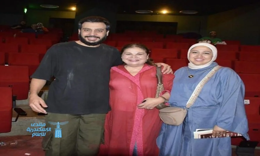 ماجدة زكي تدعم نجلها المخرج أحمد أبو رية في مهرجان نقابة المهن التمثيلية