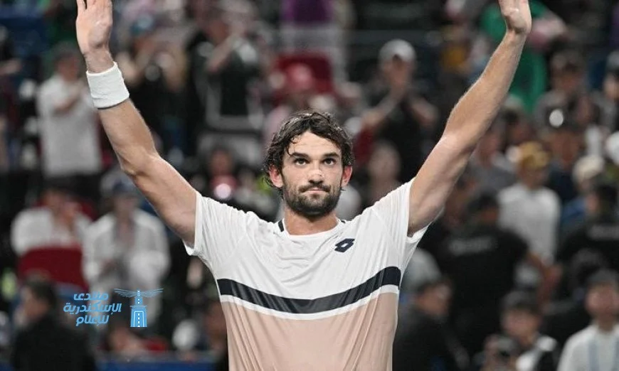 فاشيرو يحقق إنجازا تاريخيا ويتوج بلقب بطولة شنغهاي لتنس الأساتذة